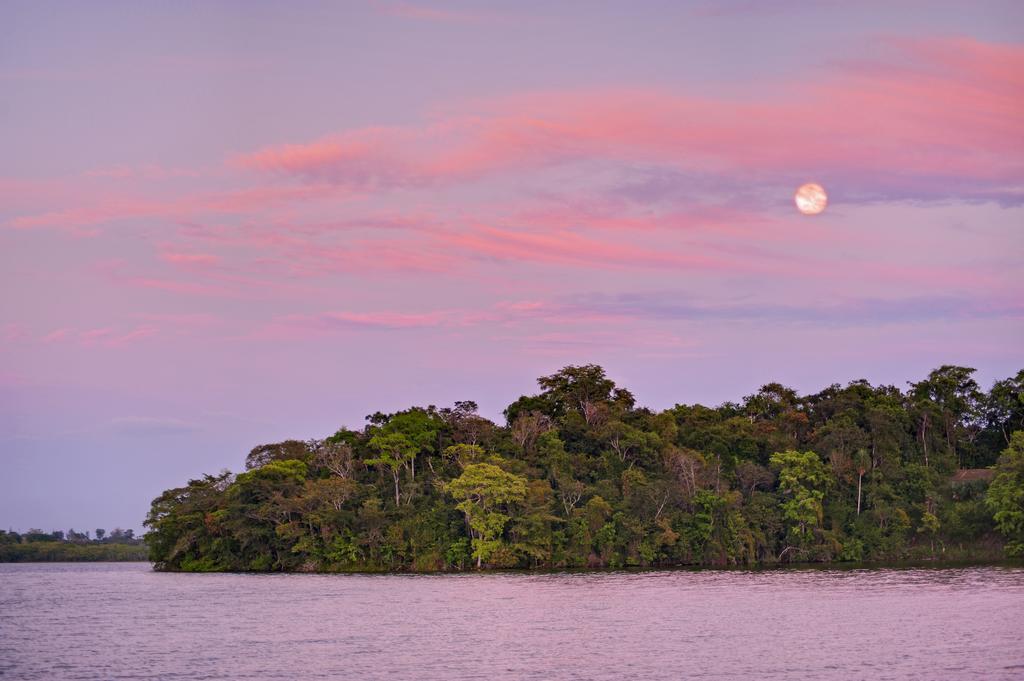 Las Lagunas Boutique Hotel Flores Luaran gambar