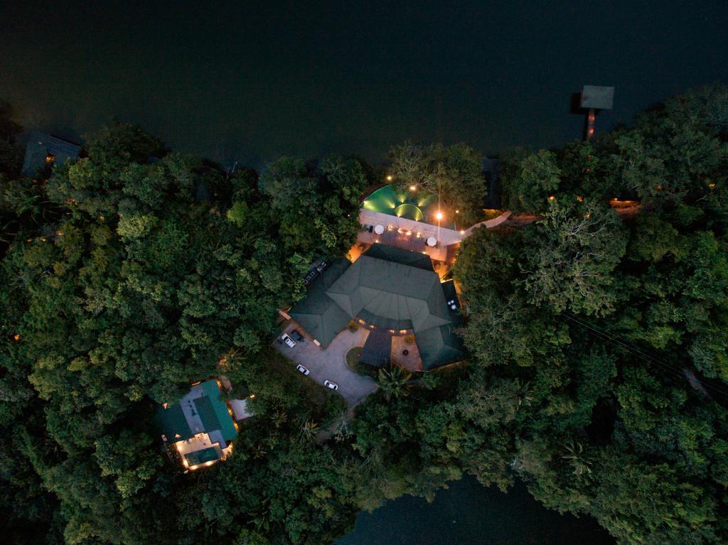 Las Lagunas Boutique Hotel Flores Luaran gambar