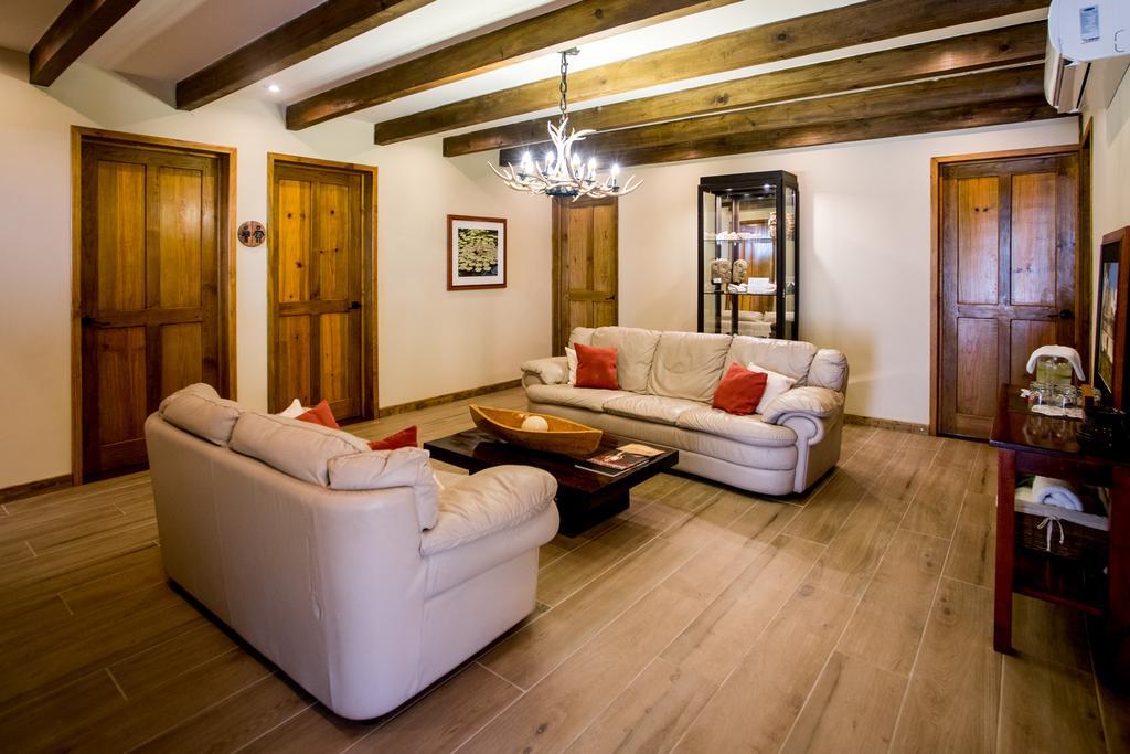 Las Lagunas Boutique Hotel Flores Luaran gambar