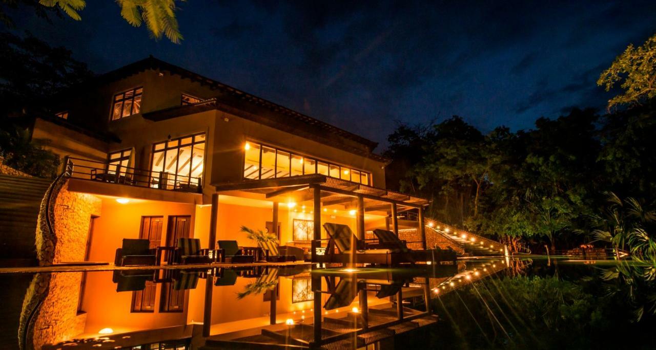 Las Lagunas Boutique Hotel Flores Luaran gambar